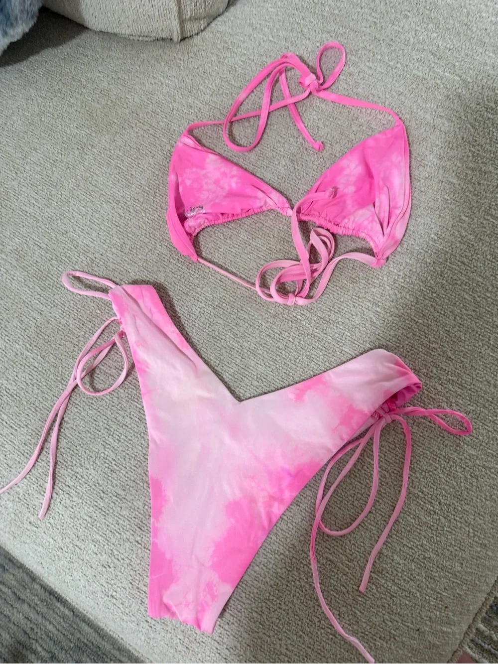 Frankie’s bikinis x Sofia Richie  pink tie dye bikini